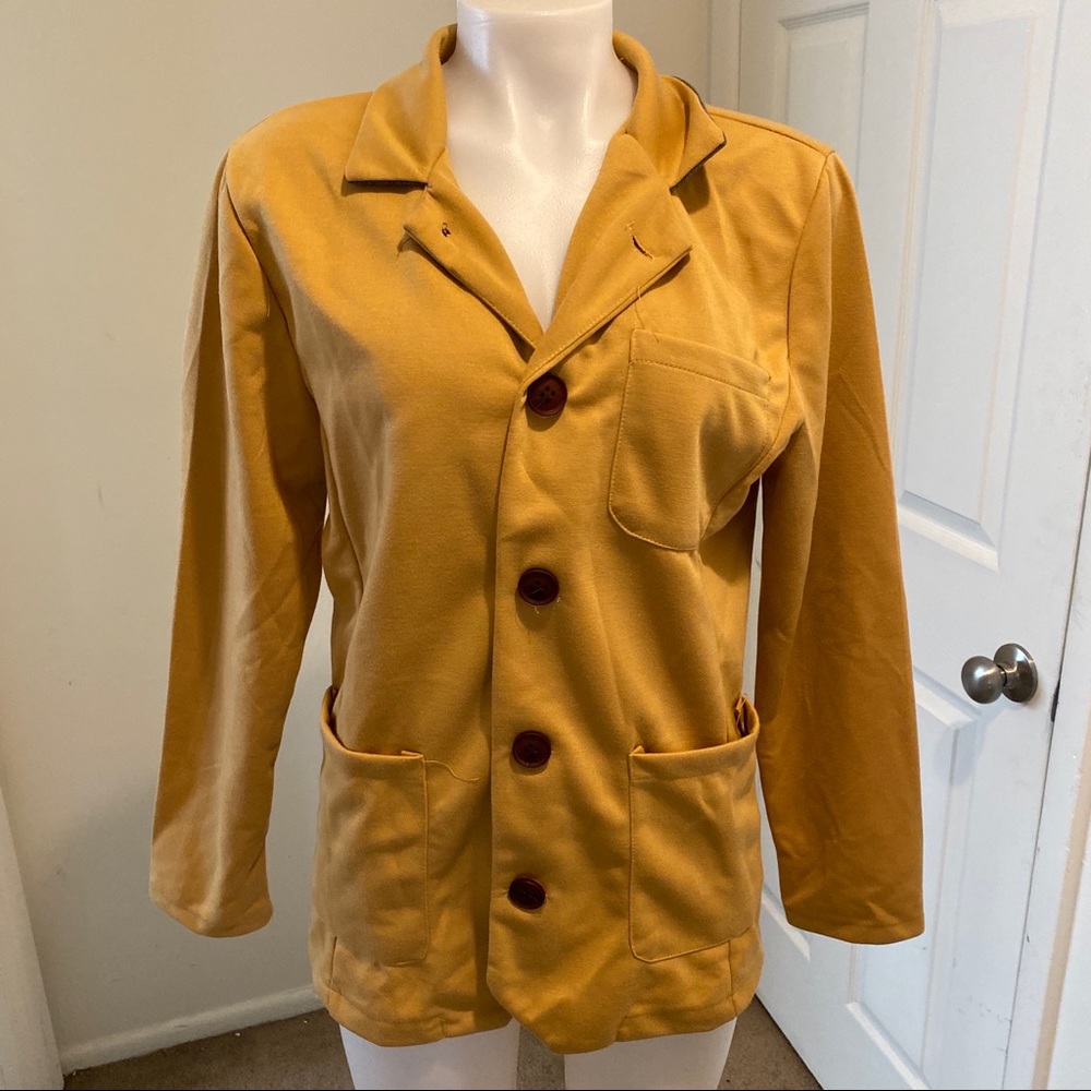 Tan men’s blazer